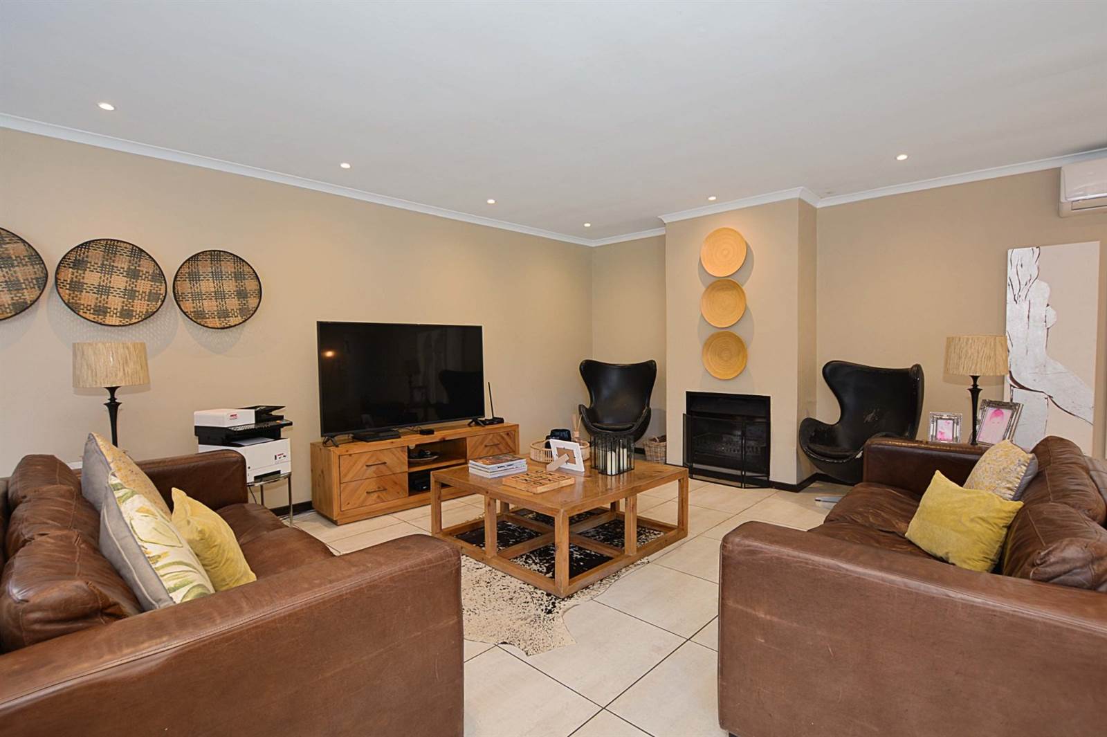 5 Bed House in Blouberg Sands photo number 10