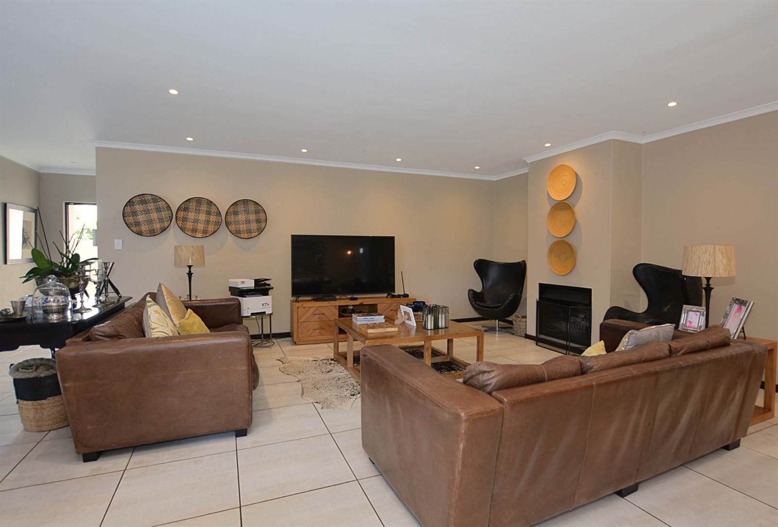 5 Bed House in Blouberg Sands photo number 11