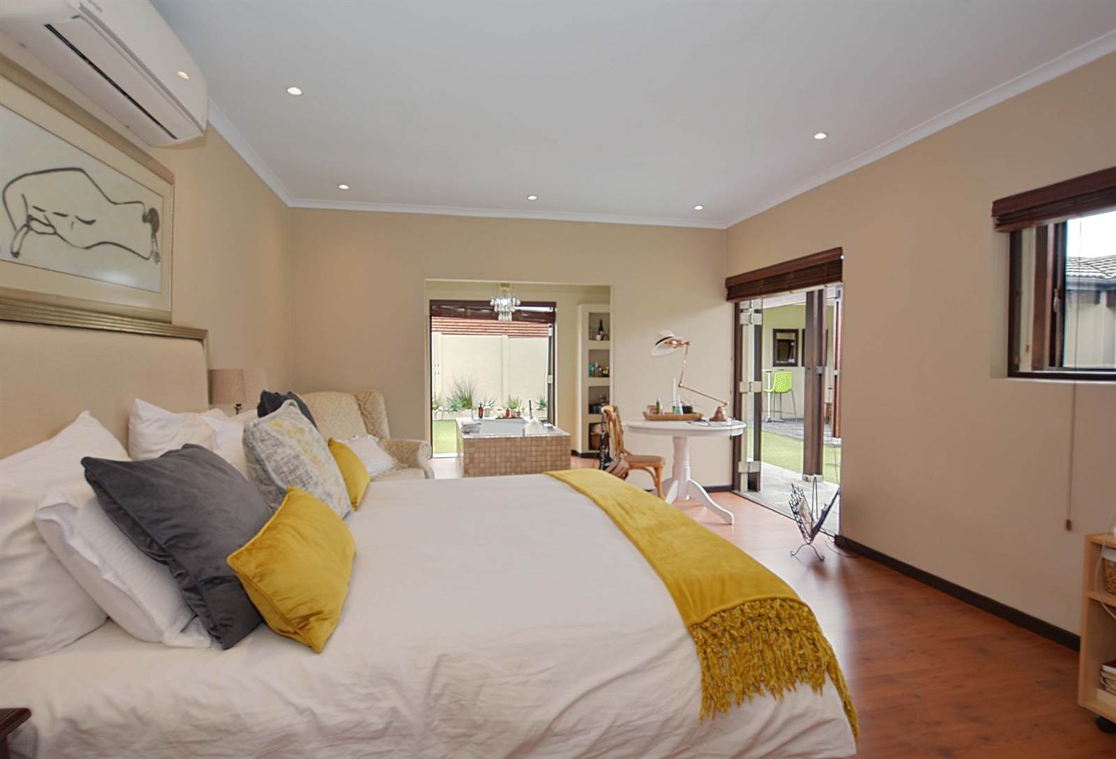 5 Bed House in Blouberg Sands photo number 21
