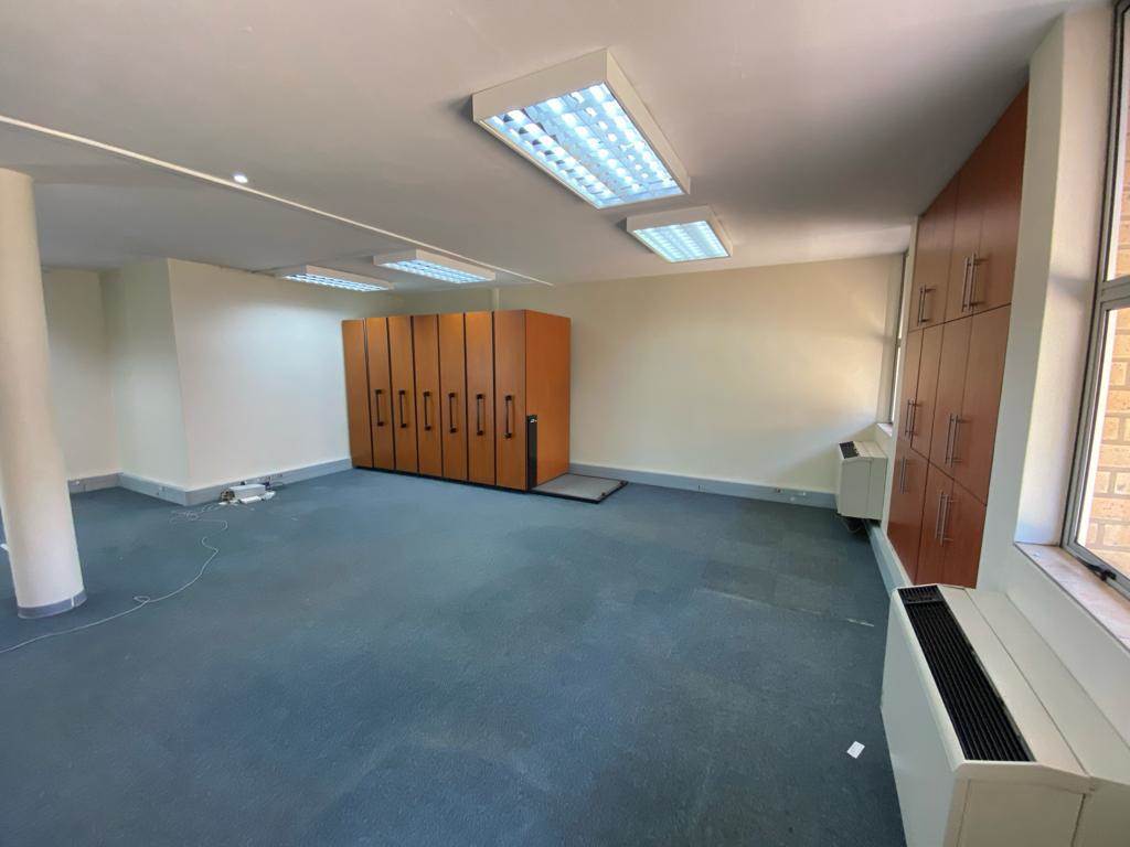 90  m² Commercial space in Lynnwood Glen photo number 3