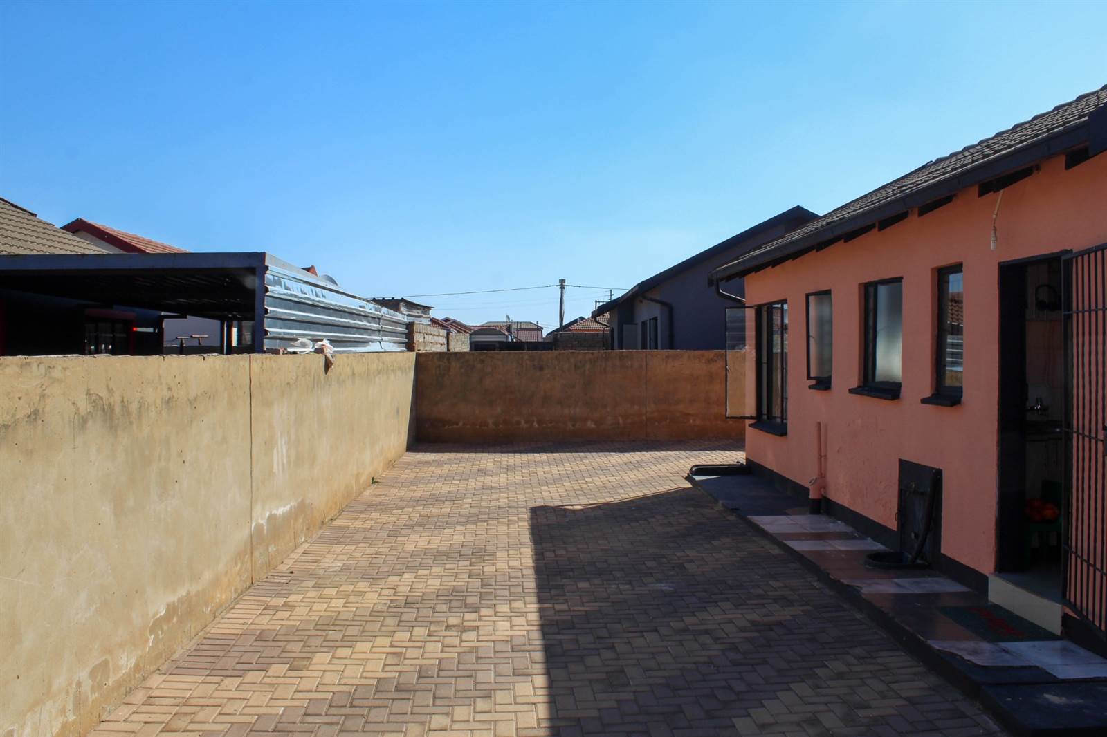 2 Bed House in Protea Glen photo number 13
