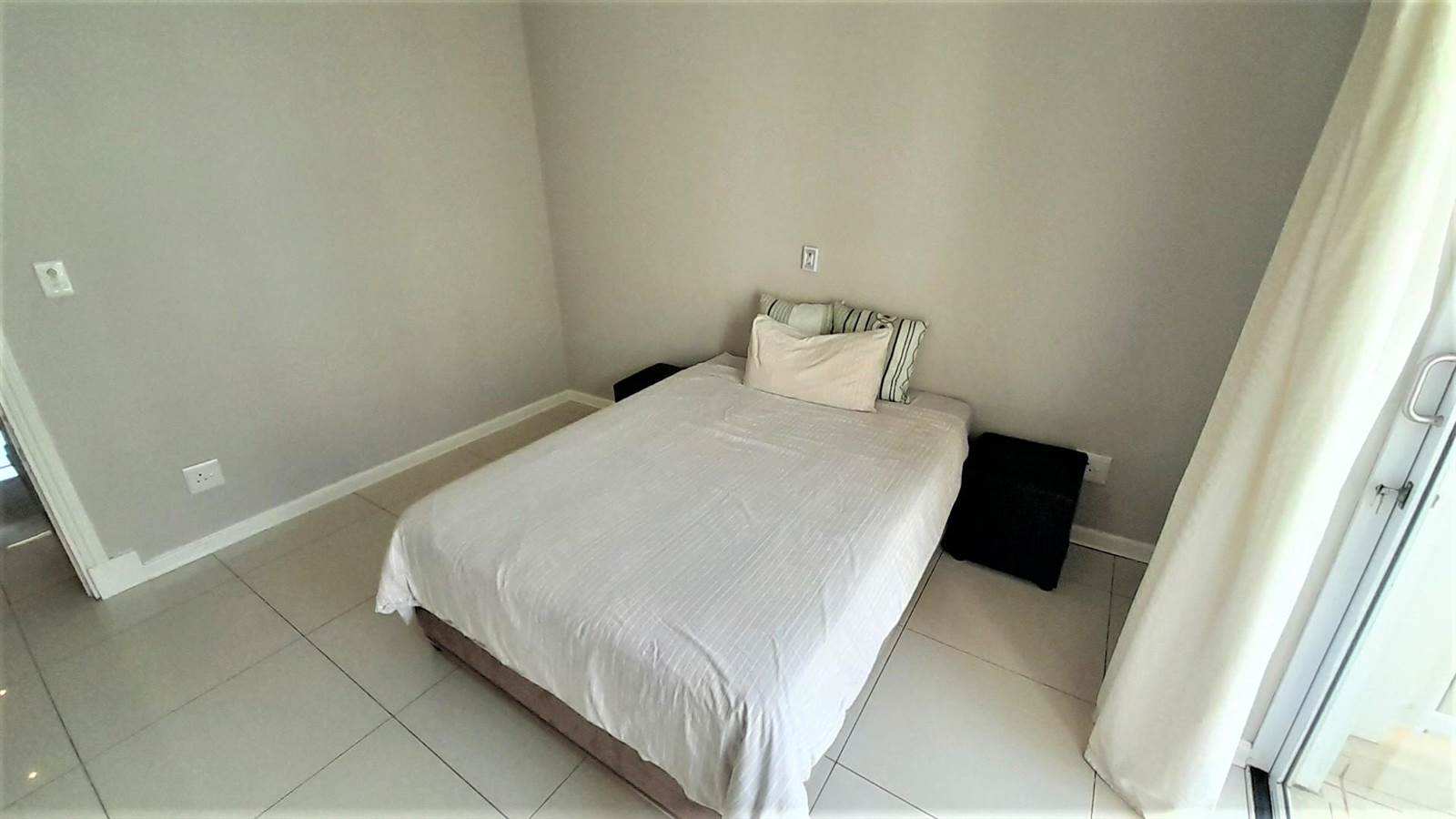 1 Bed Apartment in La Lucia photo number 8