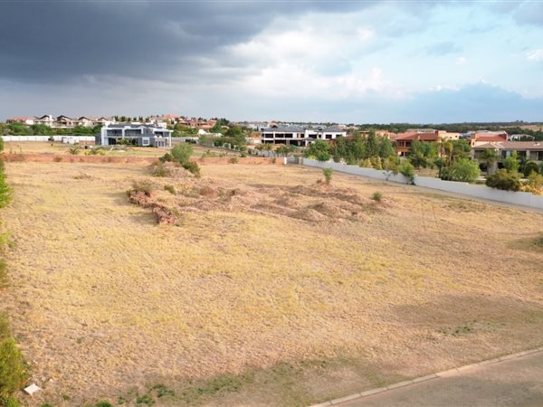 8 609 m² Land 8 609 m² Land