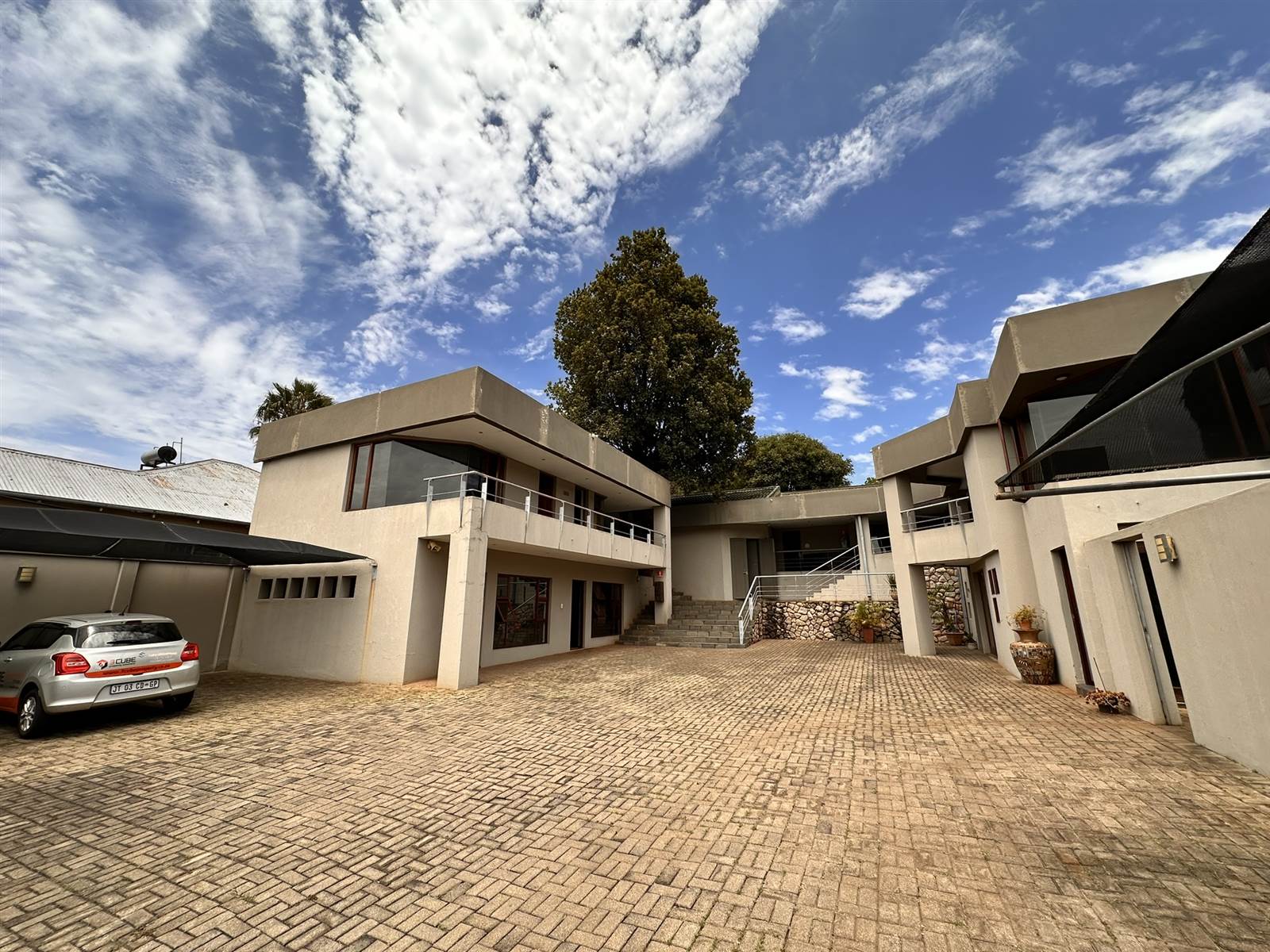 400  m² Commercial space in Melville photo number 24