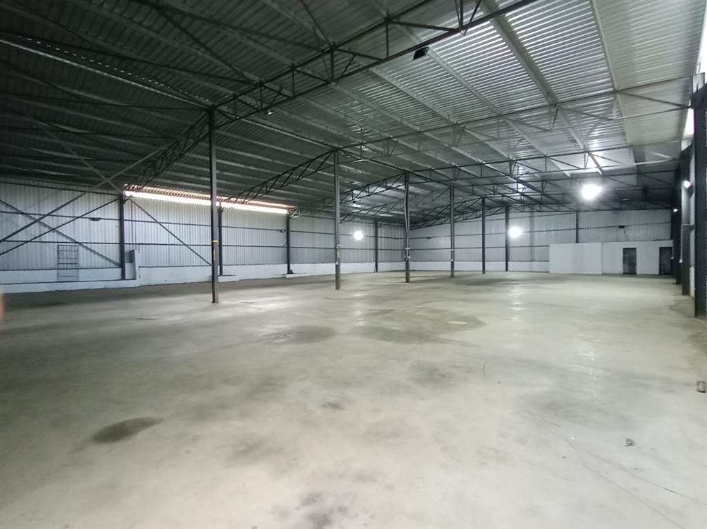 1100  m² Industrial space in Verulam photo number 9
