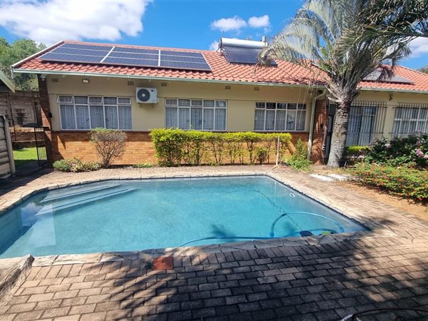 3 Bedroom House 3 Bedroom House