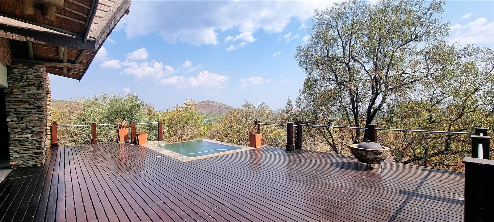 4 Bed House in Mabalingwe Nature Reserve photo number 4