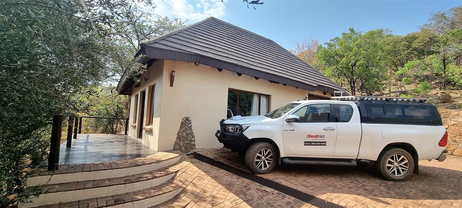 4 Bed House in Mabalingwe Nature Reserve photo number 25