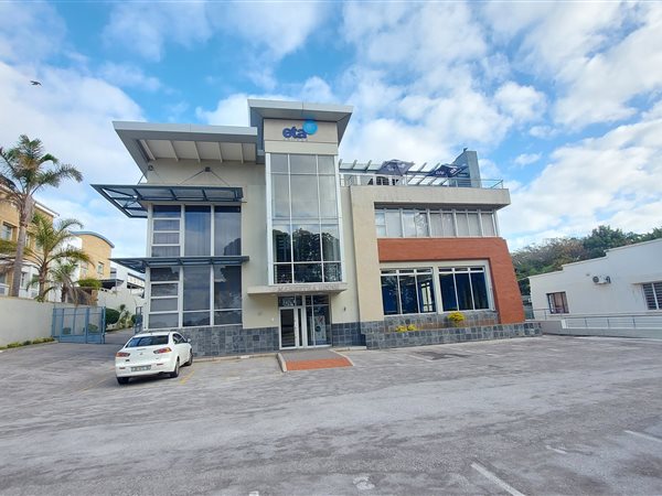 130  m² Commercial space in Newton Park