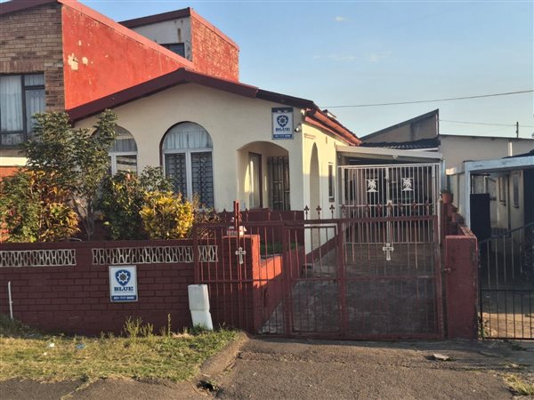 3 Bedroom House 3 Bedroom House