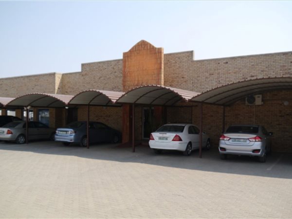 600 m² Commercial space 600 m² Commercial space