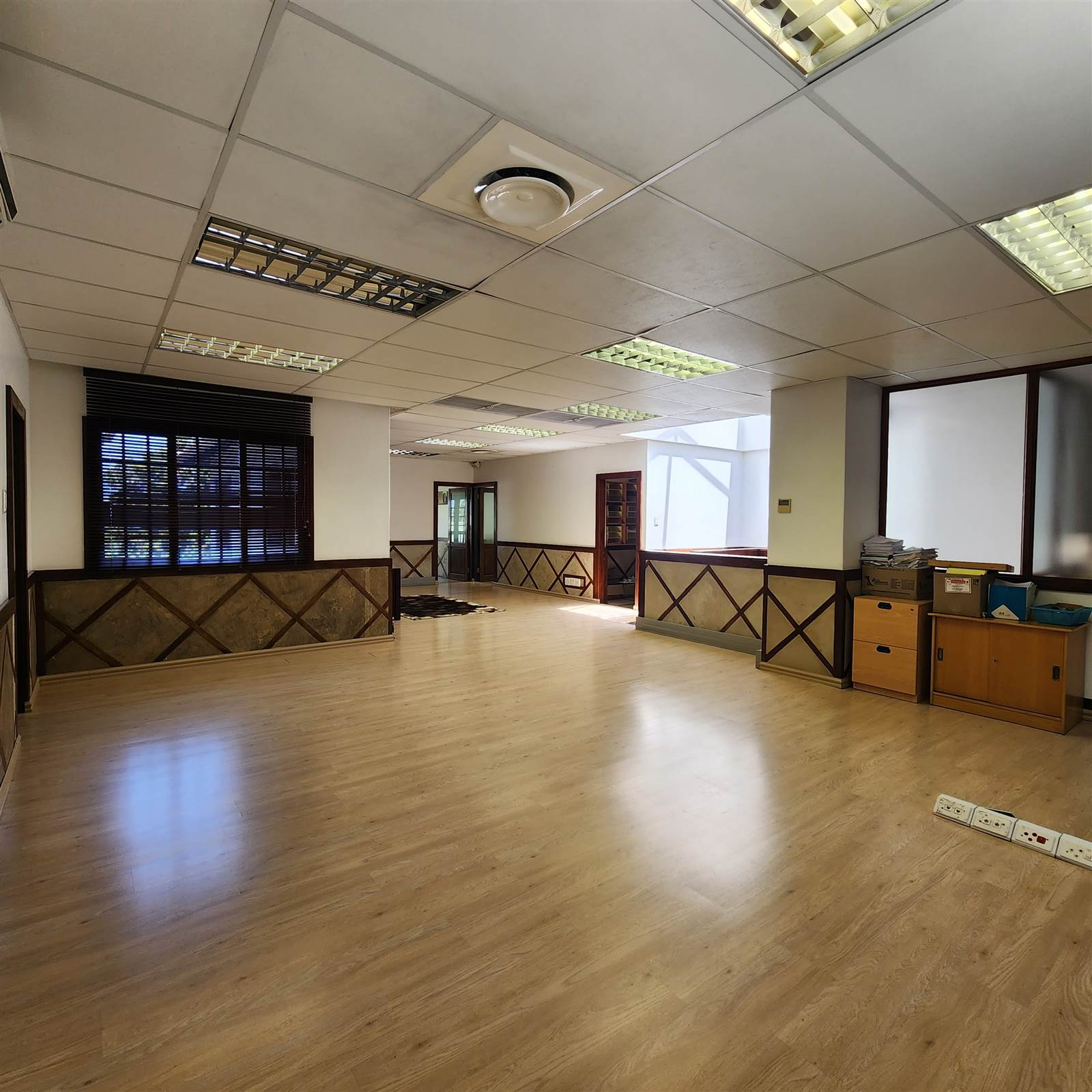 600  m² Commercial space in Durban North photo number 10
