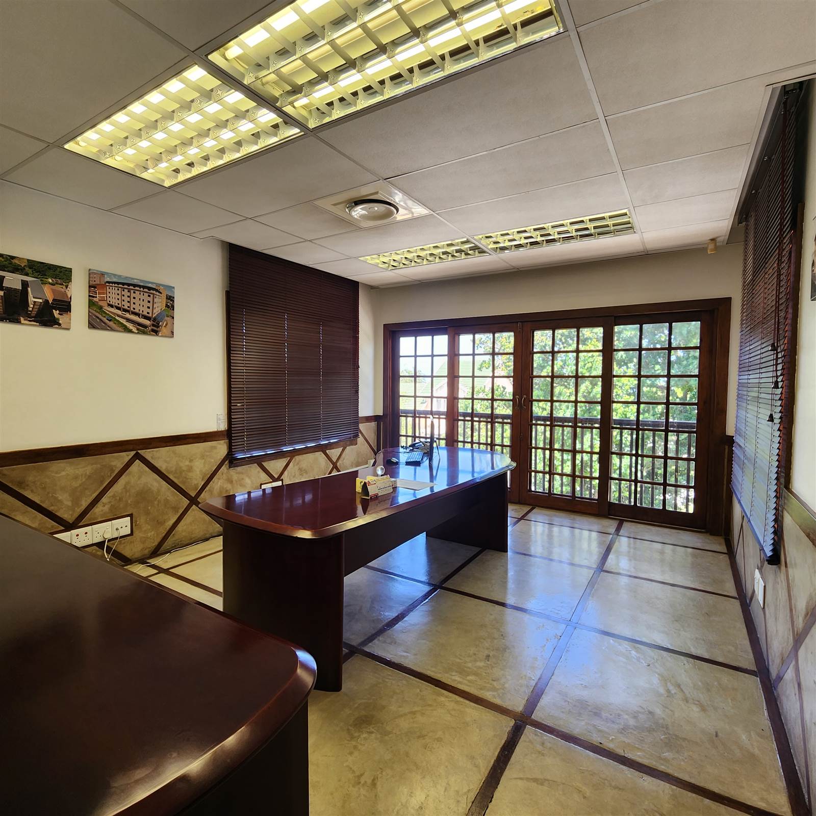 600  m² Commercial space in Durban North photo number 12