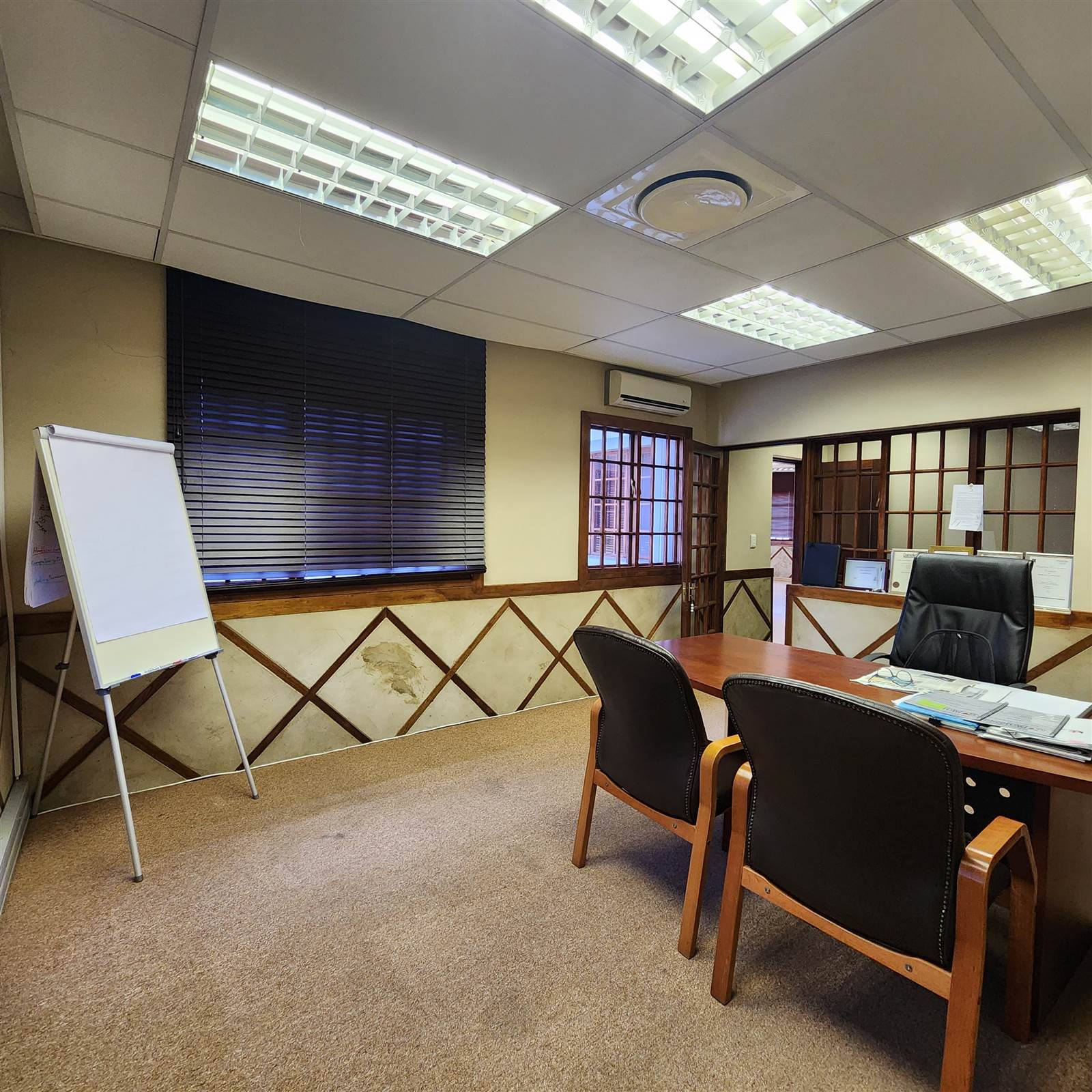 600  m² Commercial space in Durban North photo number 21