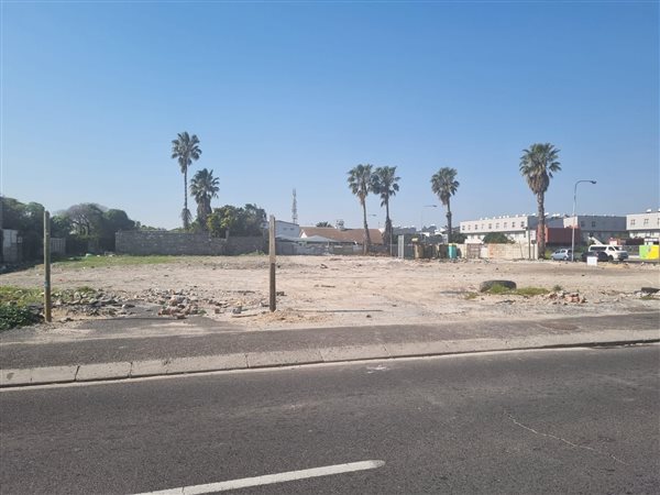 3216 m² Land available in Steenberg