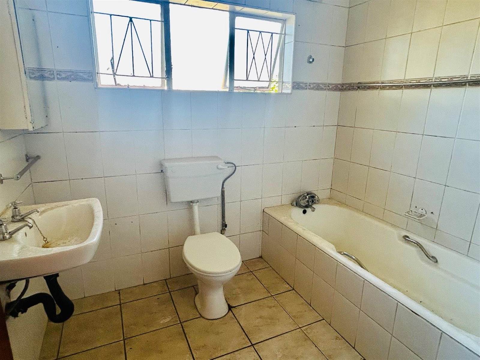 4 Bed House in Vryheid photo number 15