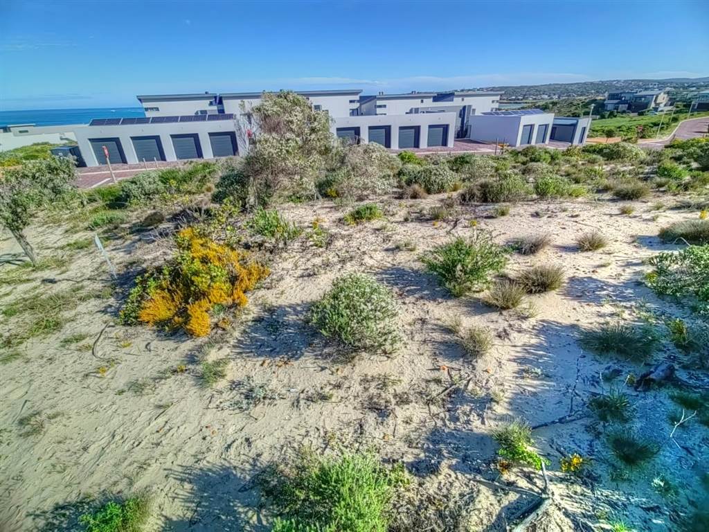 500 m² Land available in Stilbaai photo number 2