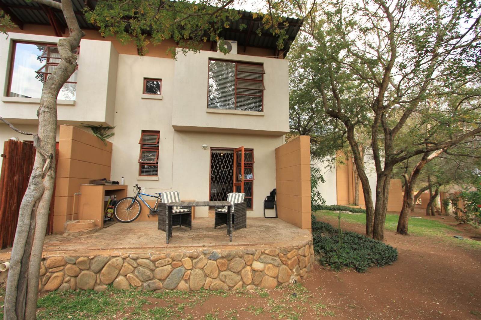 2 Bed Apartment in Hoedspruit photo number 20