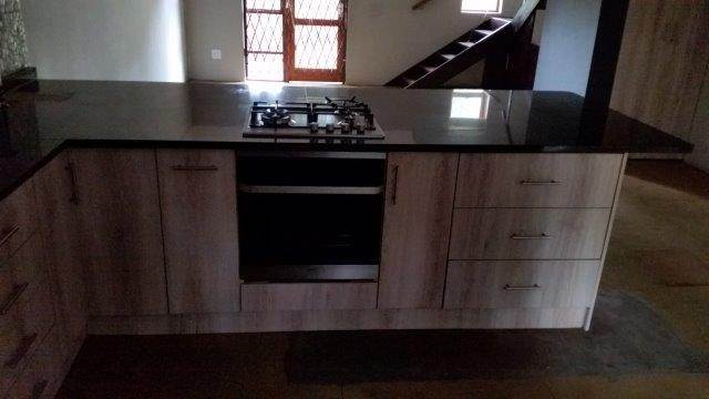 2 Bed Apartment in Hoedspruit photo number 13