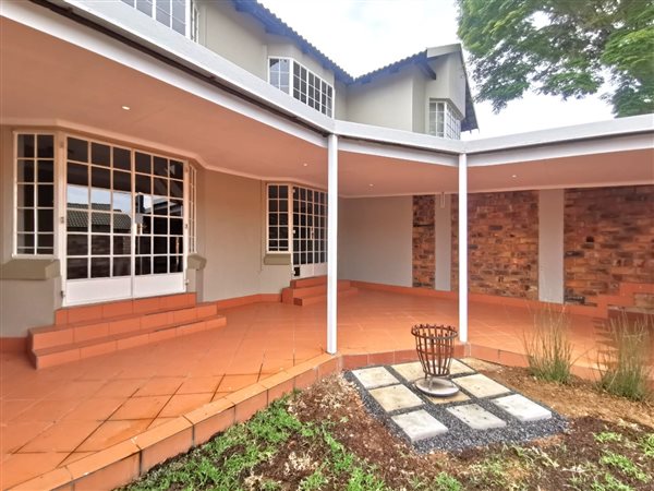 3 Bed Townhouse in Wapadrand