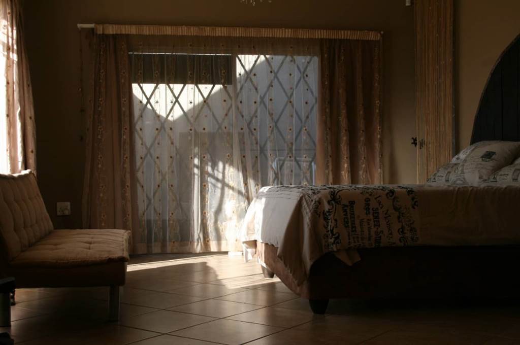 4 Bed House in Stilfontein photo number 27