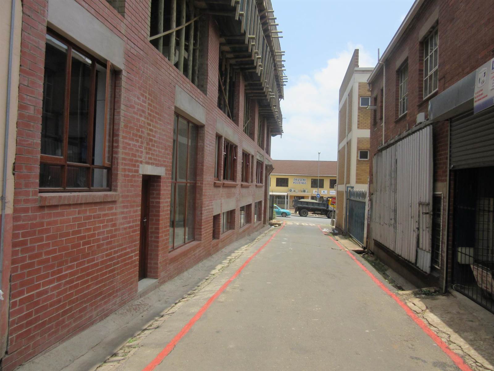 1800  m² Office Space in Pietermaritzburg Central photo number 5