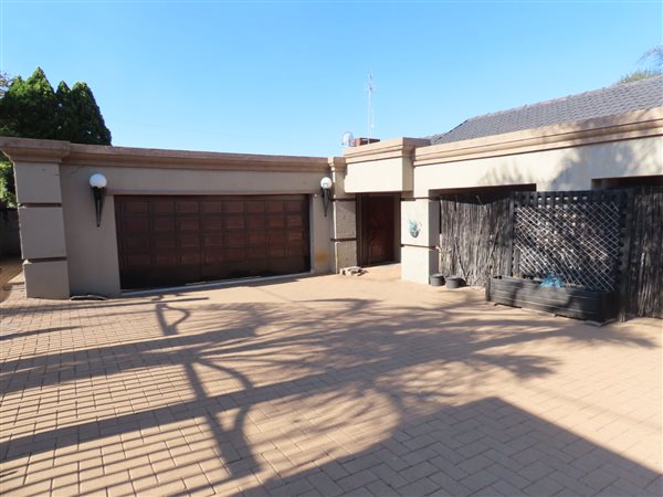 3 Bedroom House 3 Bedroom House