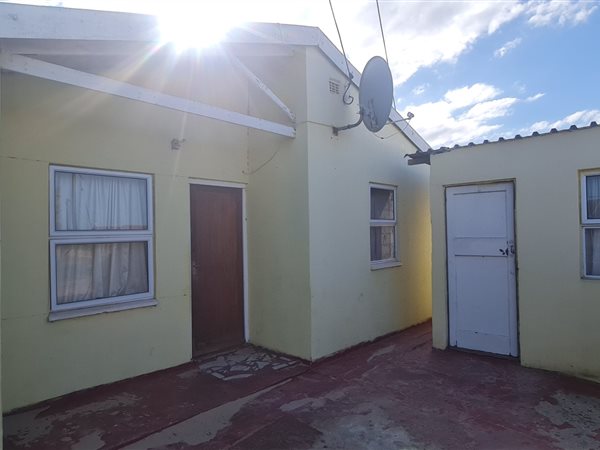 2 Bedroom House 2 Bedroom House
