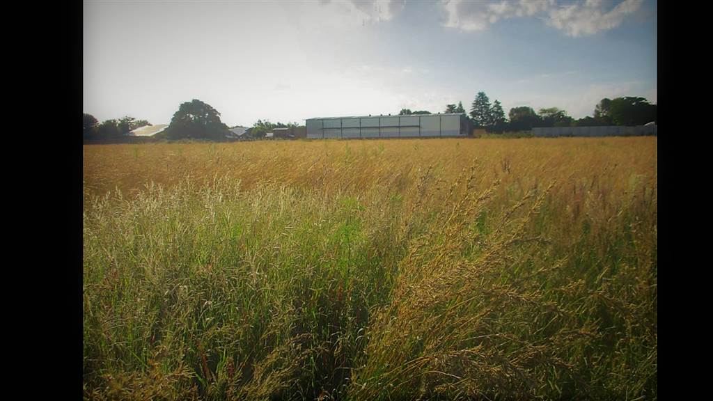 3864 m² Land available in Highbury photo number 2