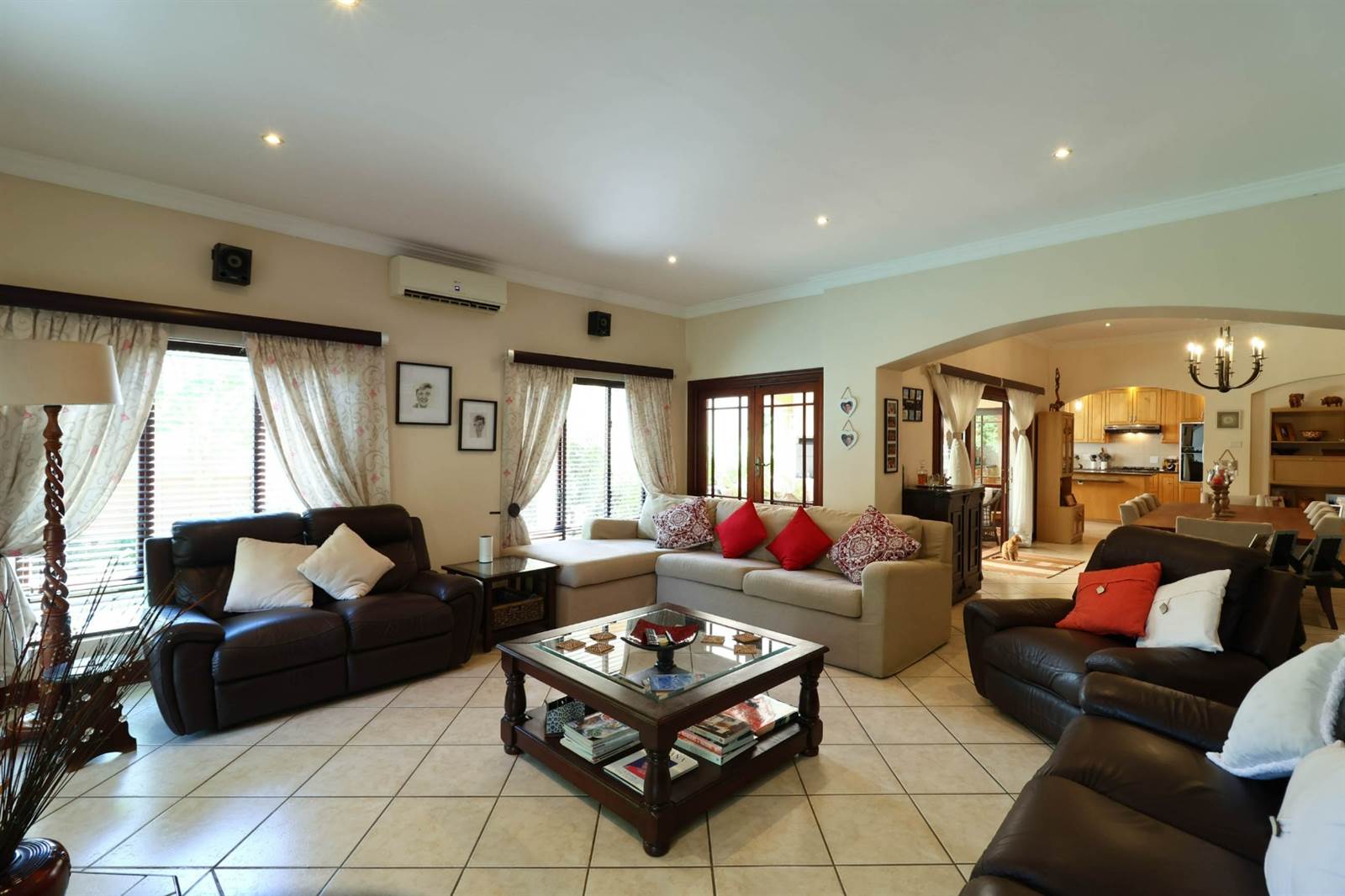 4 Bed House in Ruimsig Country Estate photo number 14