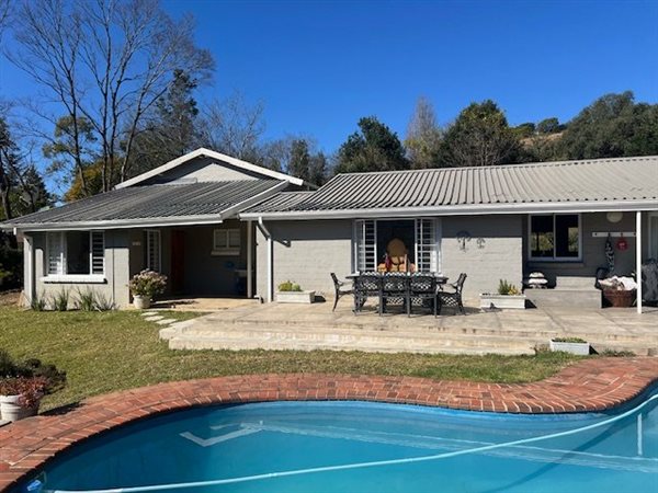 4 Bedroom House 4 Bedroom House