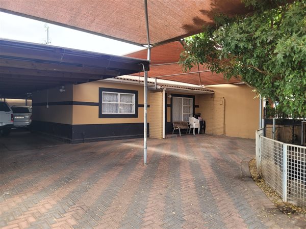 2 Bedroom House 2 Bedroom House