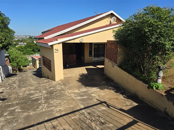 5 Bedroom House 5 Bedroom House