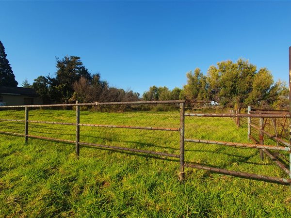 10.4 ha Smallholding 10.4 ha Smallholding