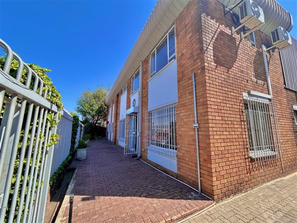 807.400024414063  m² Industrial space in Jet Park