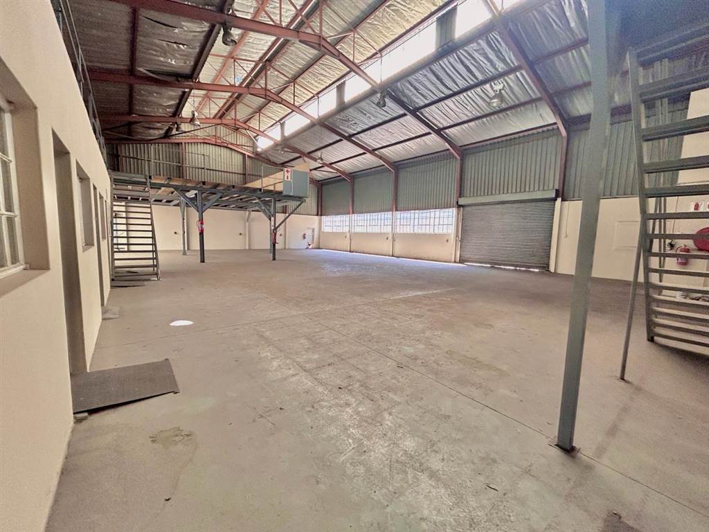 807.4  m² Industrial space in Jet Park photo number 13