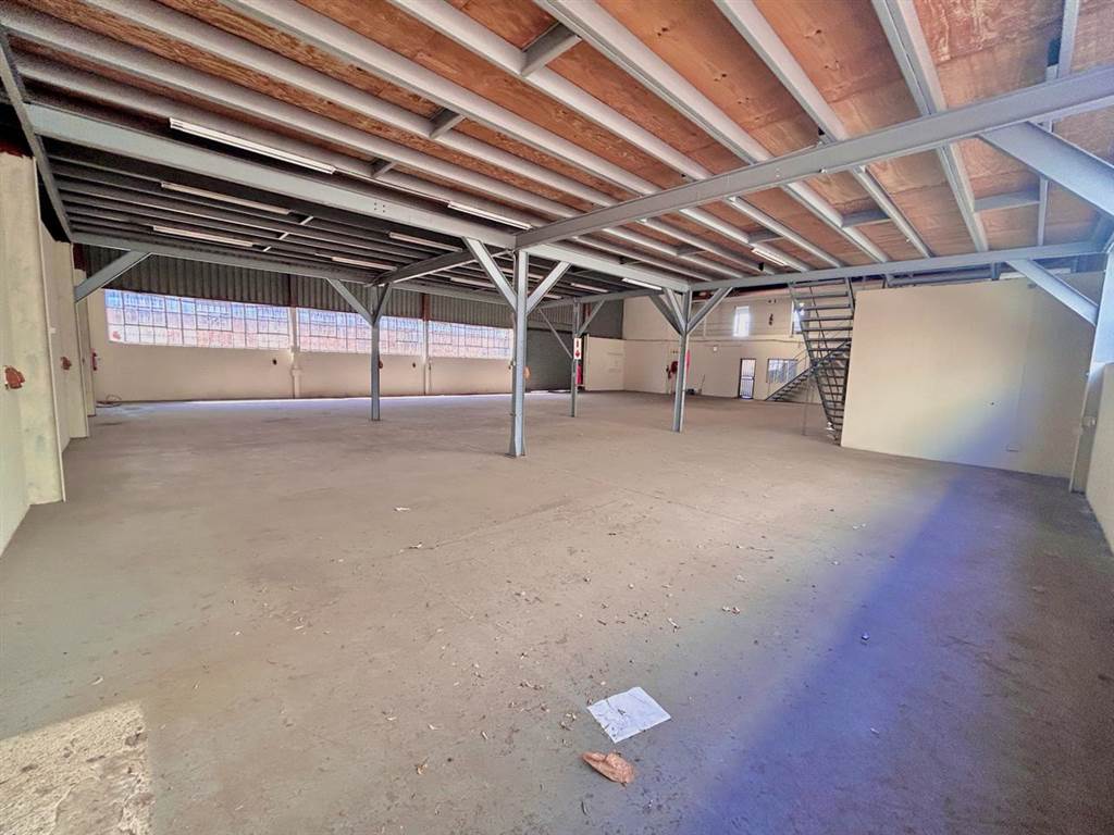 807.4  m² Industrial space in Jet Park photo number 12