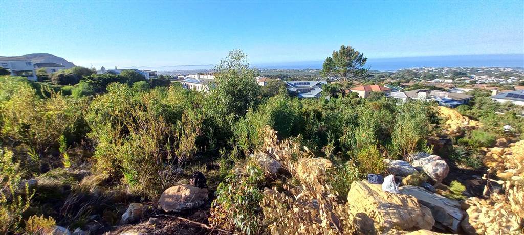 2035 m² Land available in Chanteclair photo number 11