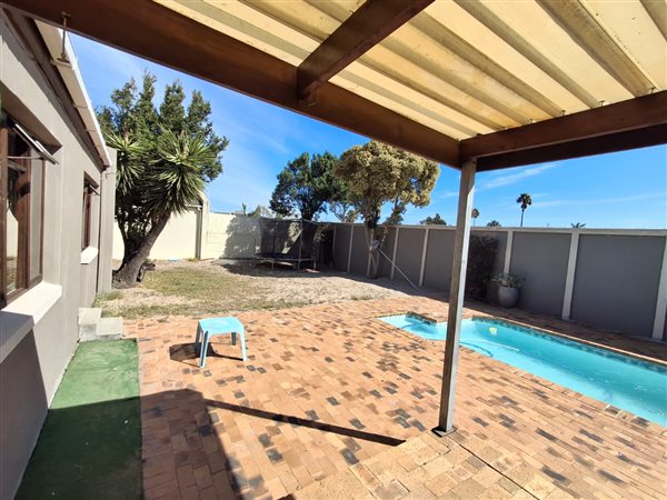 3 Bedroom House 3 Bedroom House