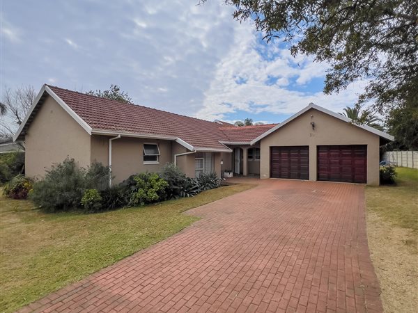 4 Bedroom House 4 Bedroom House