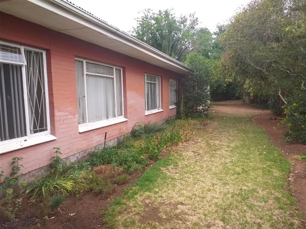 4 Bedroom House 4 Bedroom House