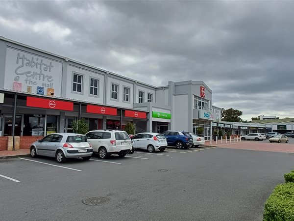 640  m² Commercial space in Somerset West Central