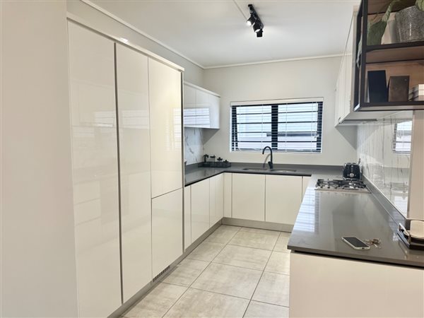 3 Bedroom Apartment 3 Bedroom Apartment