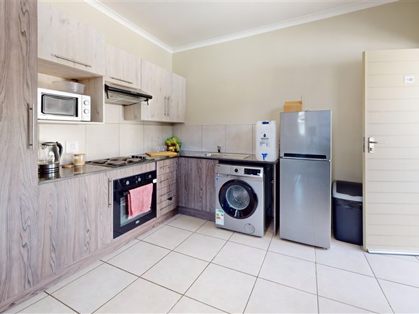 2 Bedroom House 2 Bedroom House