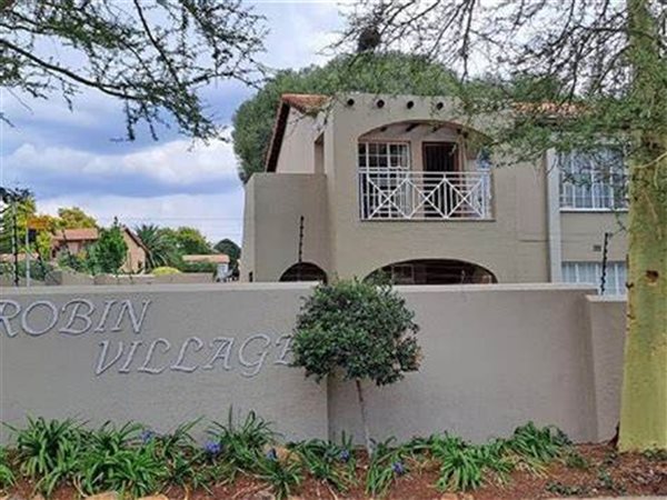 3 Bedroom Townhouse 3 Bedroom Townhouse