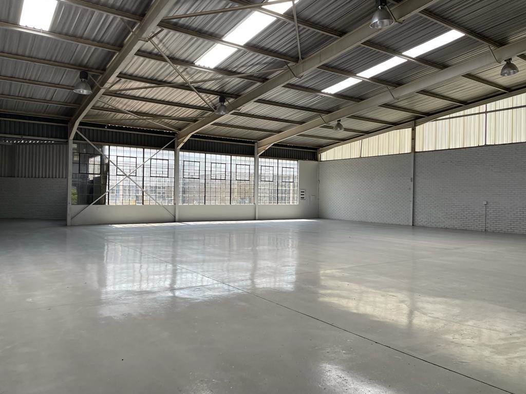 680  m² Commercial space in Halfway House photo number 21