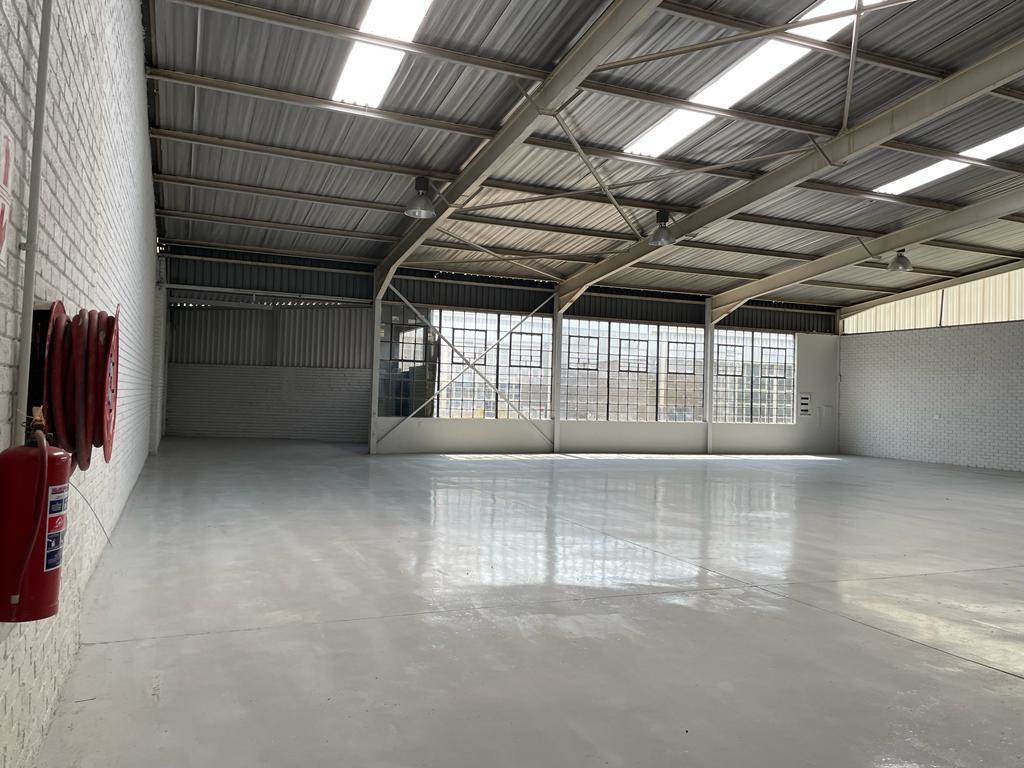 680  m² Commercial space in Halfway House photo number 13
