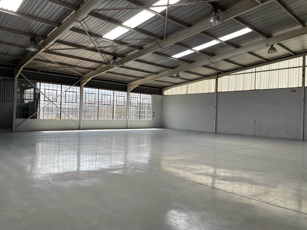 680  m² Commercial space in Halfway House photo number 10