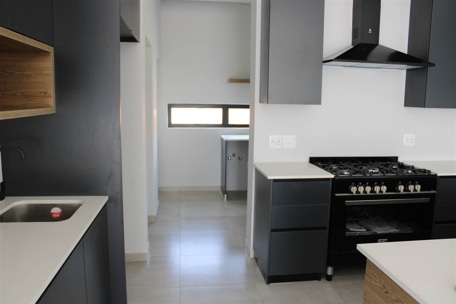 4 Bed Apartment in Midstream Heights photo number 15