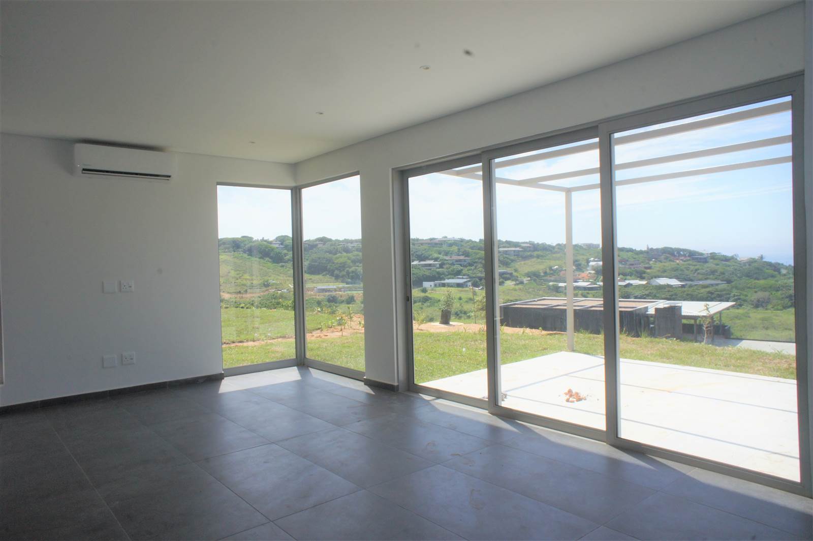 3 Bed Townhouse in Zululami Luxury Coastal Estate photo number 10